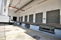 Logistech (D17), Warehouse #457383721